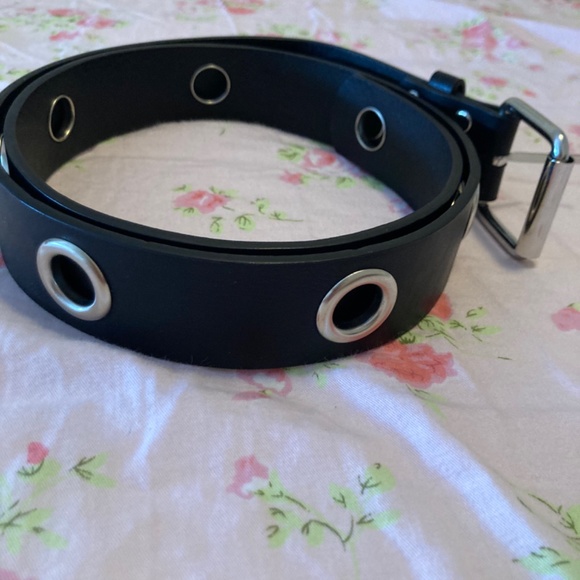 Y2k Forever 21 black punk xsmall belt - Picture 2 of 2